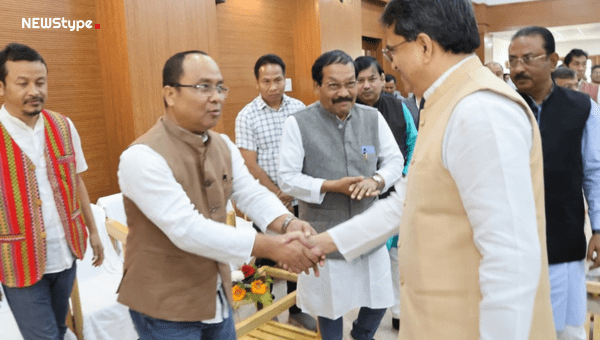 শাসক জোটে শামিল তিপ্রা মথা, রাজভবনে আয়োজিত অনুষ্ঠানে দুই বিধায়কের মন্ত্রী হিসেবে শপথ