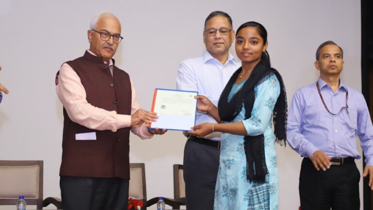 পাকিস্তানে বোরখা পরেই বাড়ি থেকে বেরোতে হত’, CAA-র অধীনে নাগরিকত্ব পেলেন ১৪ জন