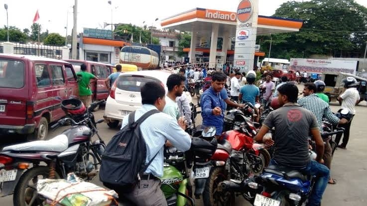 Petrol oil